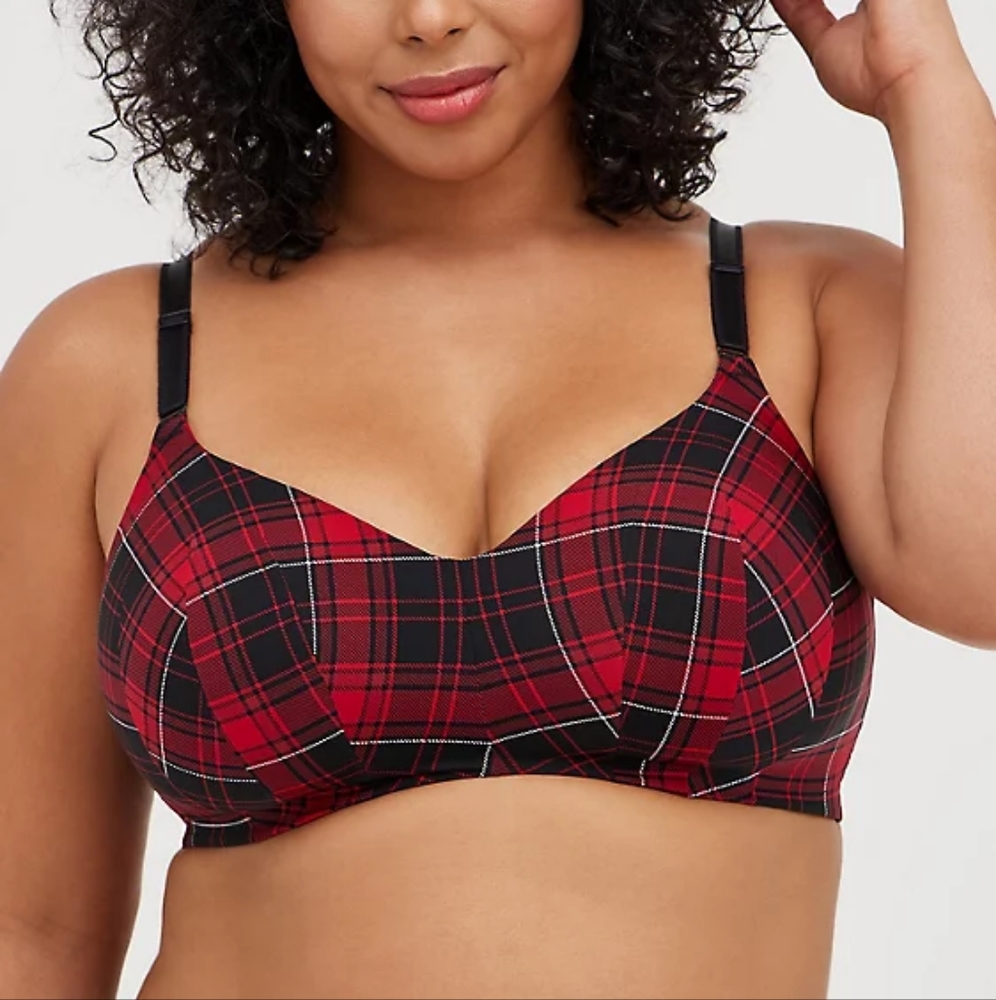 Torrid Red Plaid Wirefree Lightly Lined 360° Back Smoothing Bra, size 38C